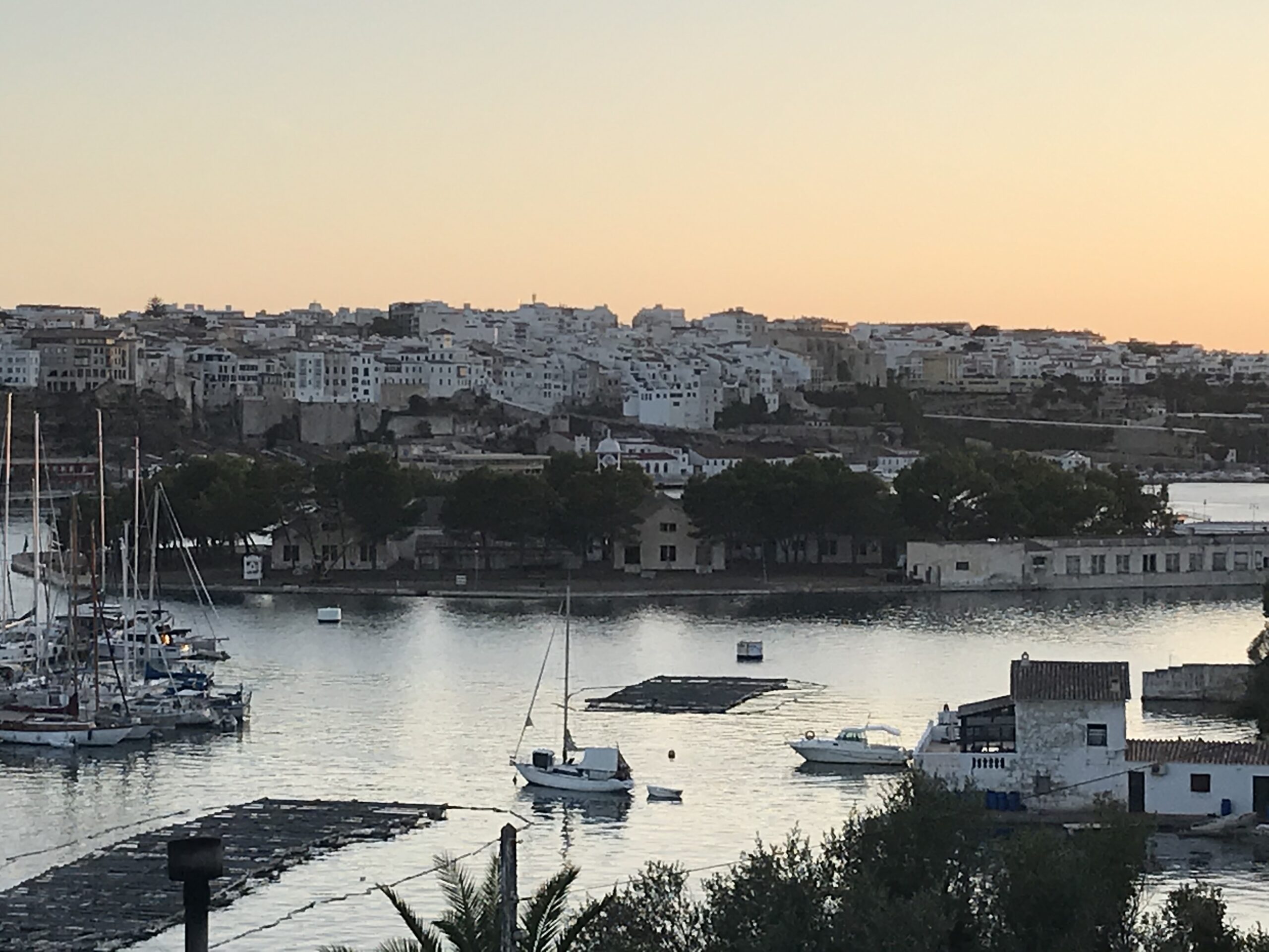 Puerto Mahón clickandcharter